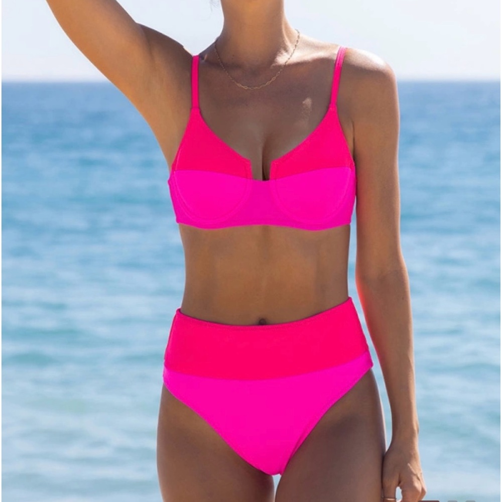 Women’s 2 piece swim suit, size large